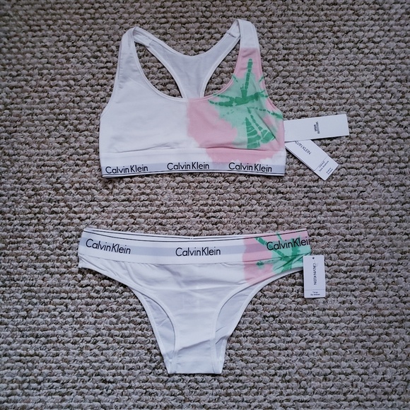 Calvin Klein Racerback Bra & Tanga - Picture 7 of 8
